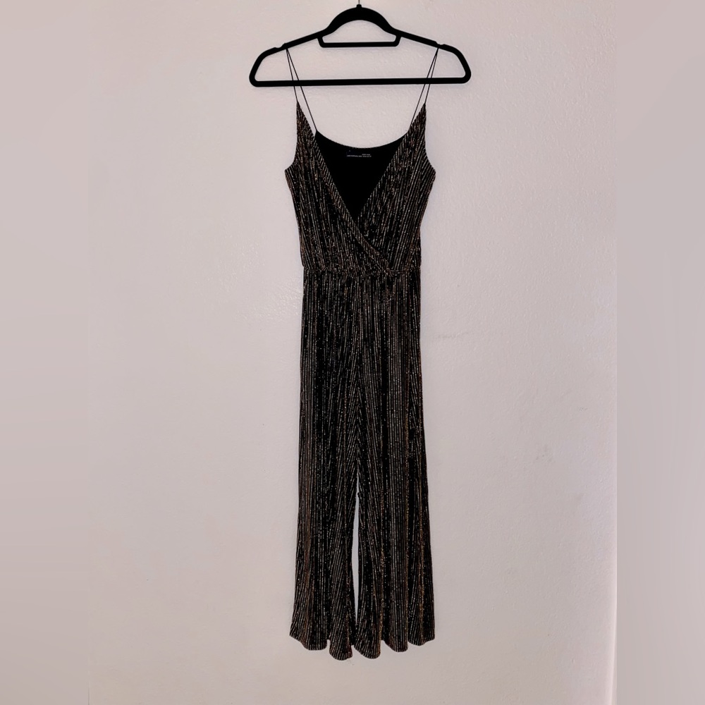 Zara W&B - size M - $20